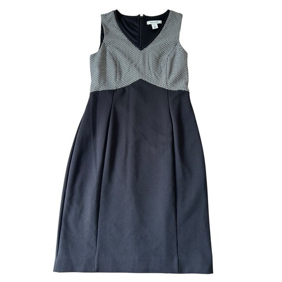 White House Black Market Dresses & Skirts - White House Black Market Dress Women’s Sleeveless Size 2 Black White
